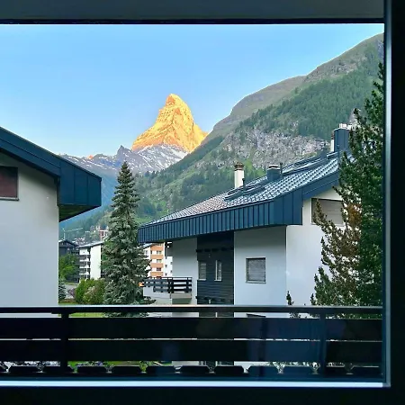 아파트 Beautiful In With A Breathtaking View Of The Matterhorn